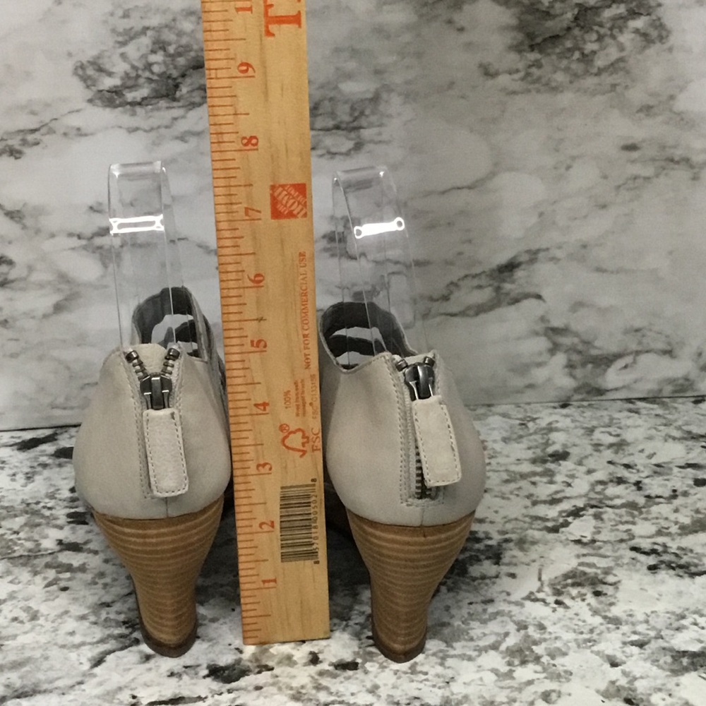 Eileen Fisher Cage Strap Lattice  Leather Gray Wood Wedge Sandal - Picture 8 of 12